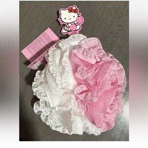 Hello Kitty Sanrio Loofah Body Cleansing Puff With Suction *Primark*-NEW